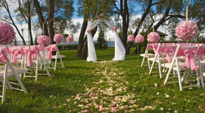 Wedding Flowers for Pews & Rose Petals